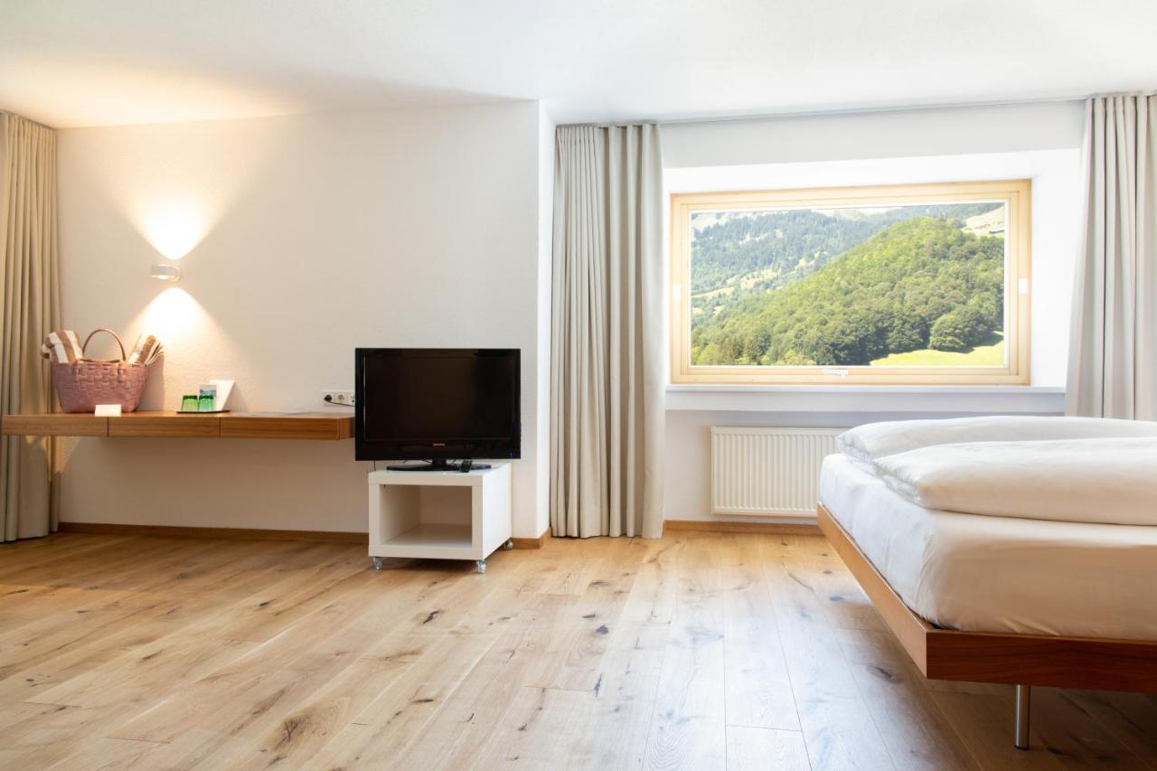 Hotel Krone In Au Au (Vorarlberg) Dış mekan fotoğraf